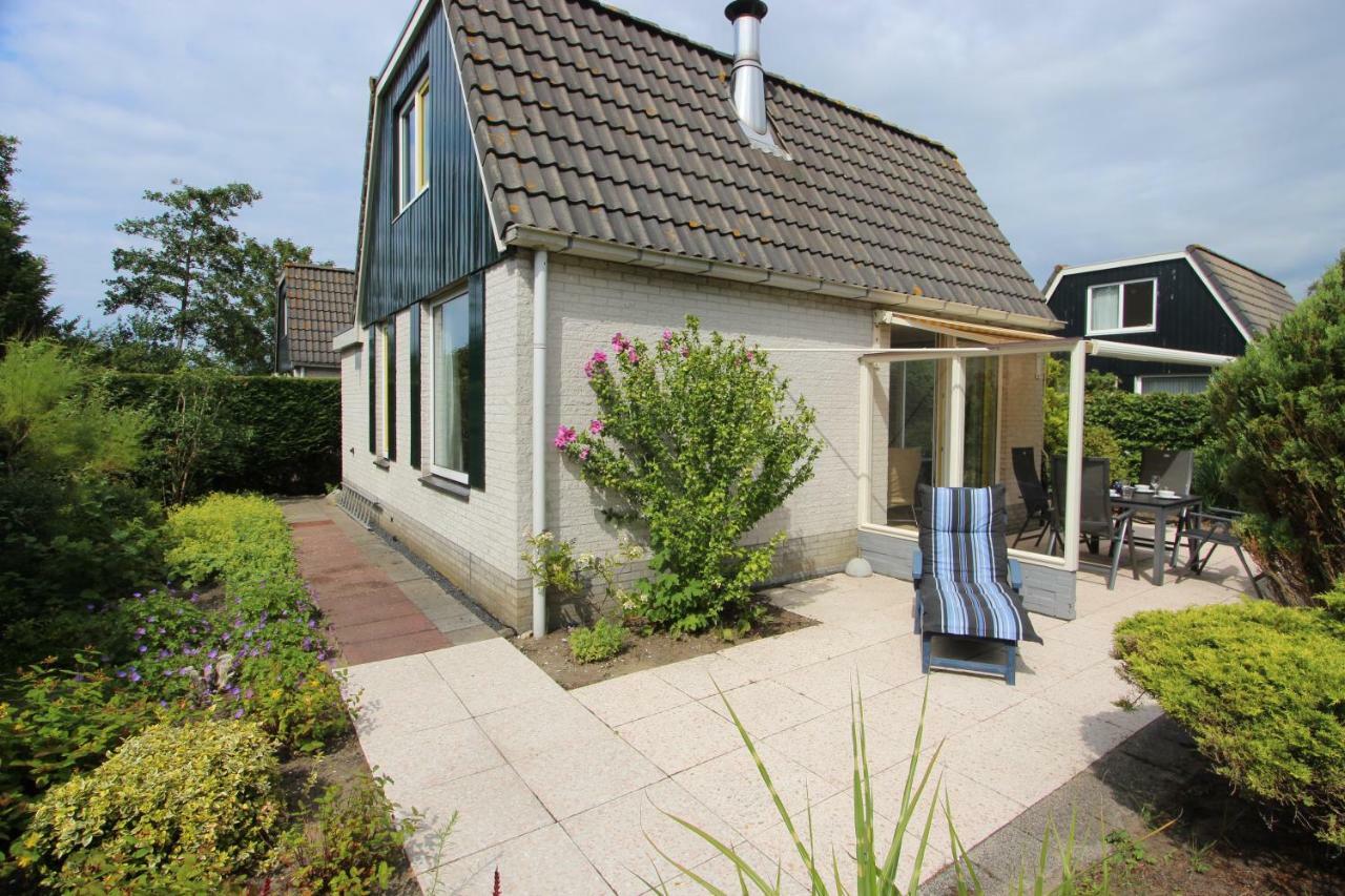 Bungalows - Bungalowpark Mooyeveld - Uniek Gelegen In De Duinen! Egmond-Binnen Oda fotoğraf